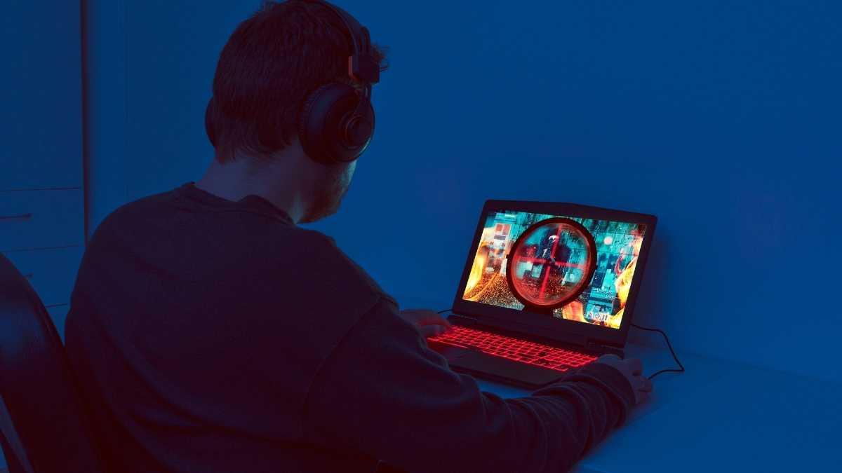 Gaming Laptop With Good Battery Life: Unplug & Play!